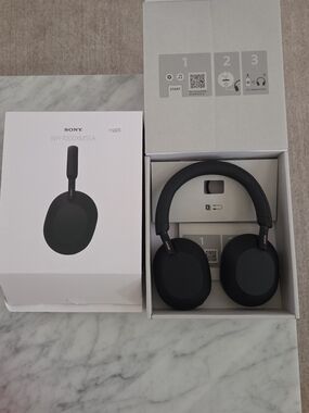 Sony WH-1000XM5 Over-Ear Headphones - Black